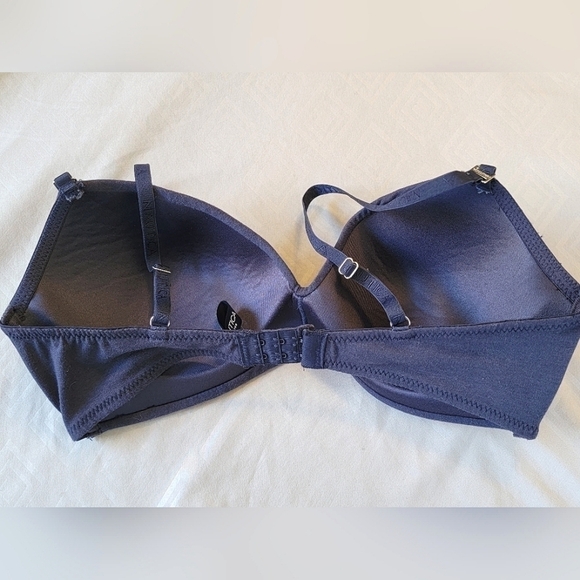 Women's Nautica lightly padded bra, size 34C - Picture 3 of 4